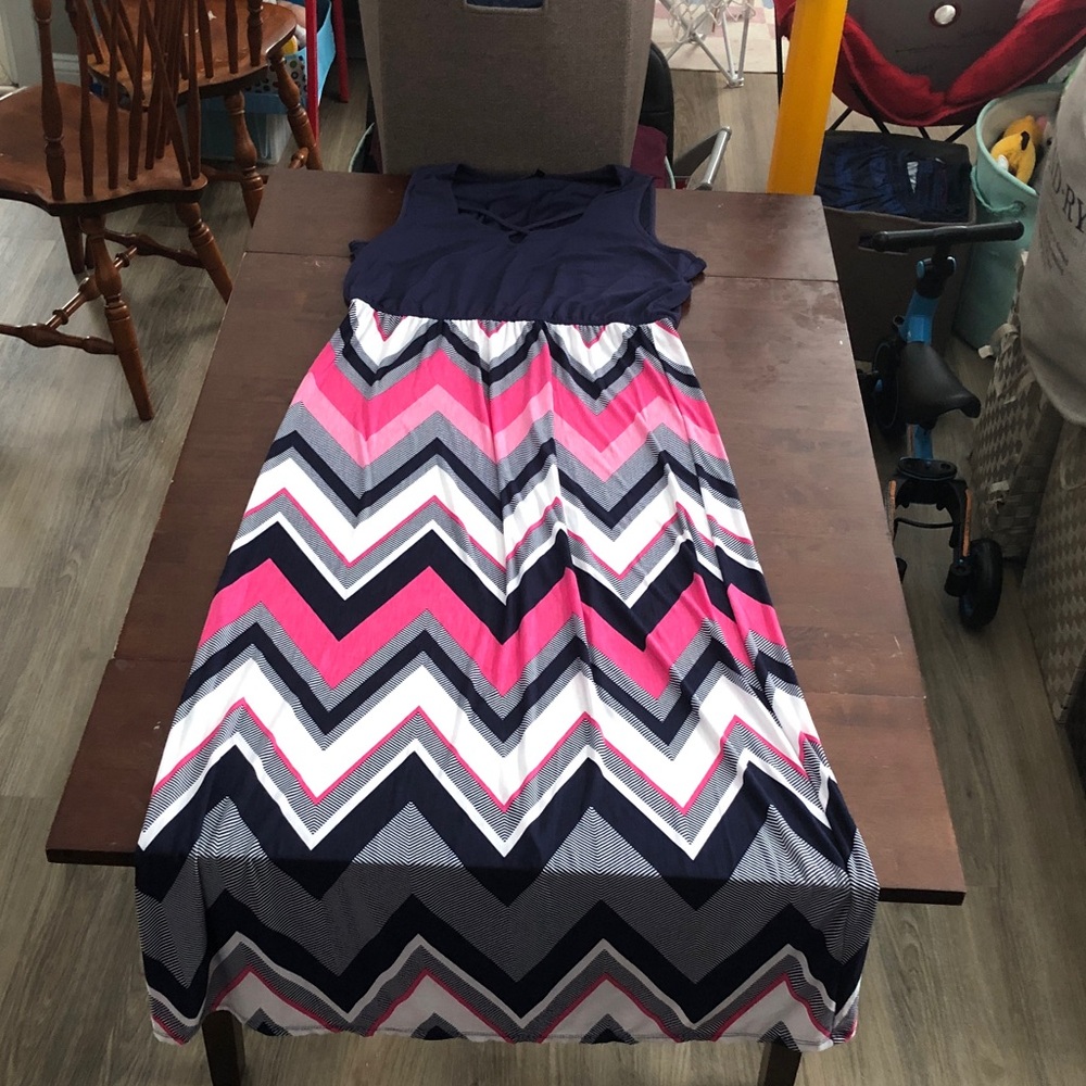 Woman’s Zig Zag Event Maxi Dress